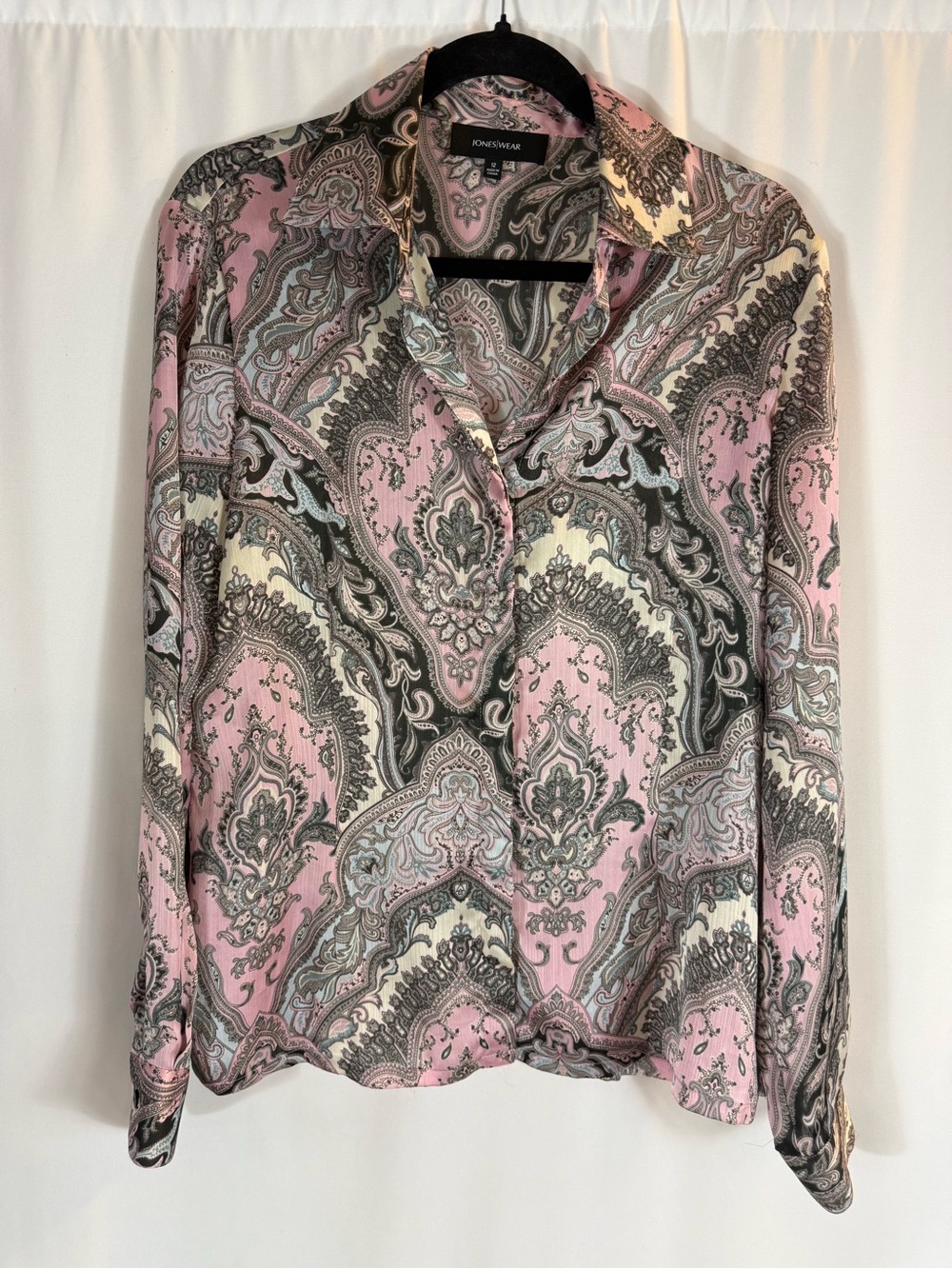 Jones New York Pink and Cream Paisley Button-Down Blouse size: 12